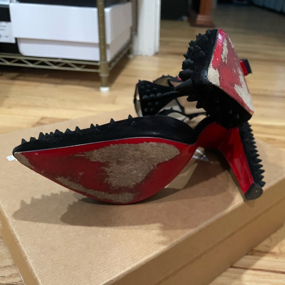 GOLDOSTRAP 100 VEAU/VELOURS Christian Louboutin EU 39.5 black spiked heels - Picture 7 of 8